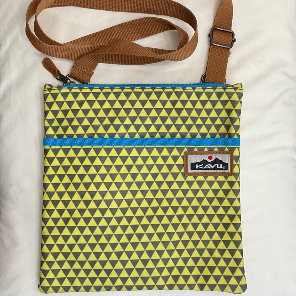KAVU Geometric Yellow and Blue Messenger Bag Medium NWOT